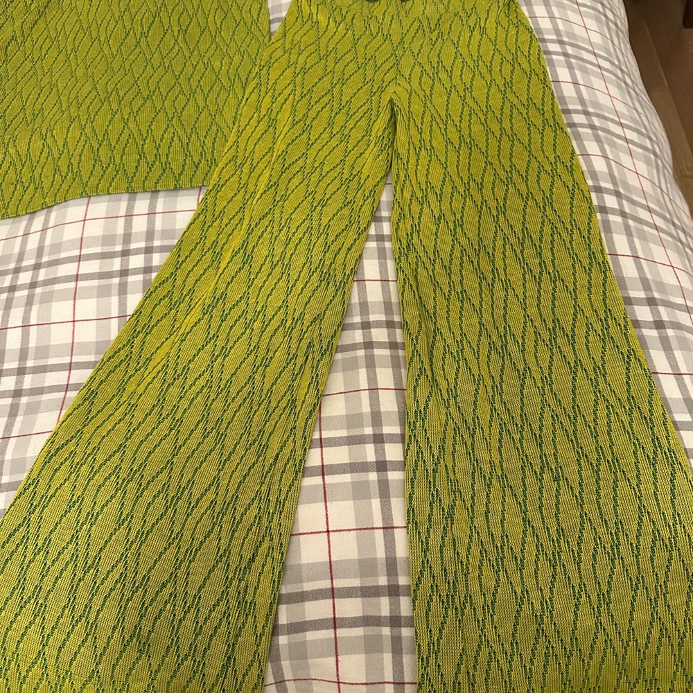 Zara Lime Green woman stuff - Picture 16 of 16